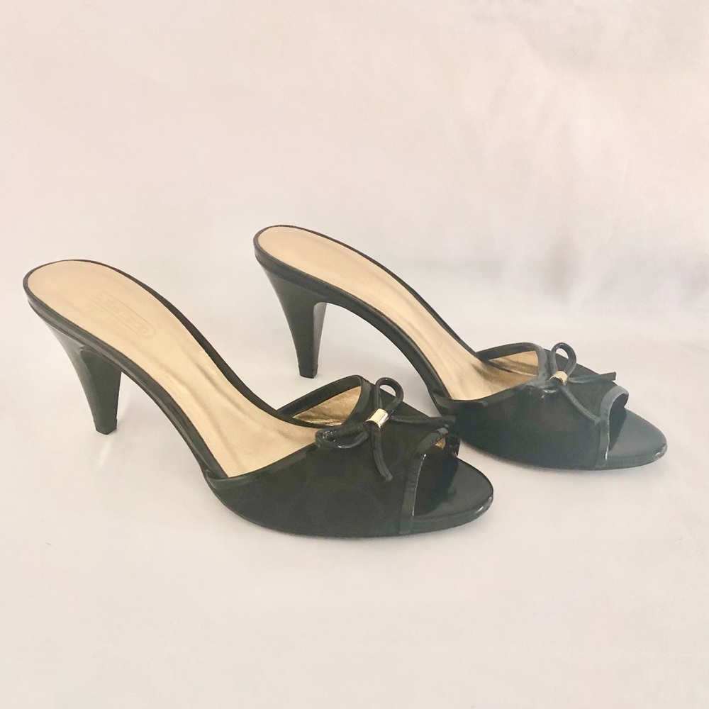 💕COACH Heels